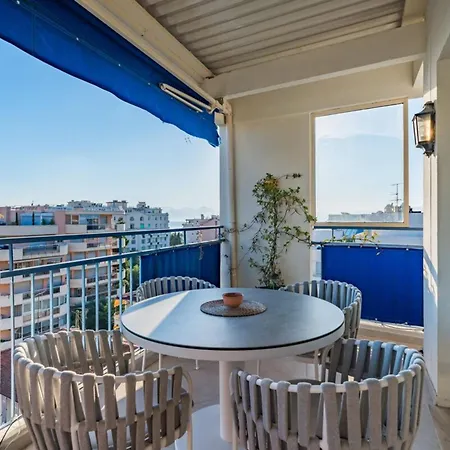 アパート Floor 2 Bedroom Near The Croisette カンヌ